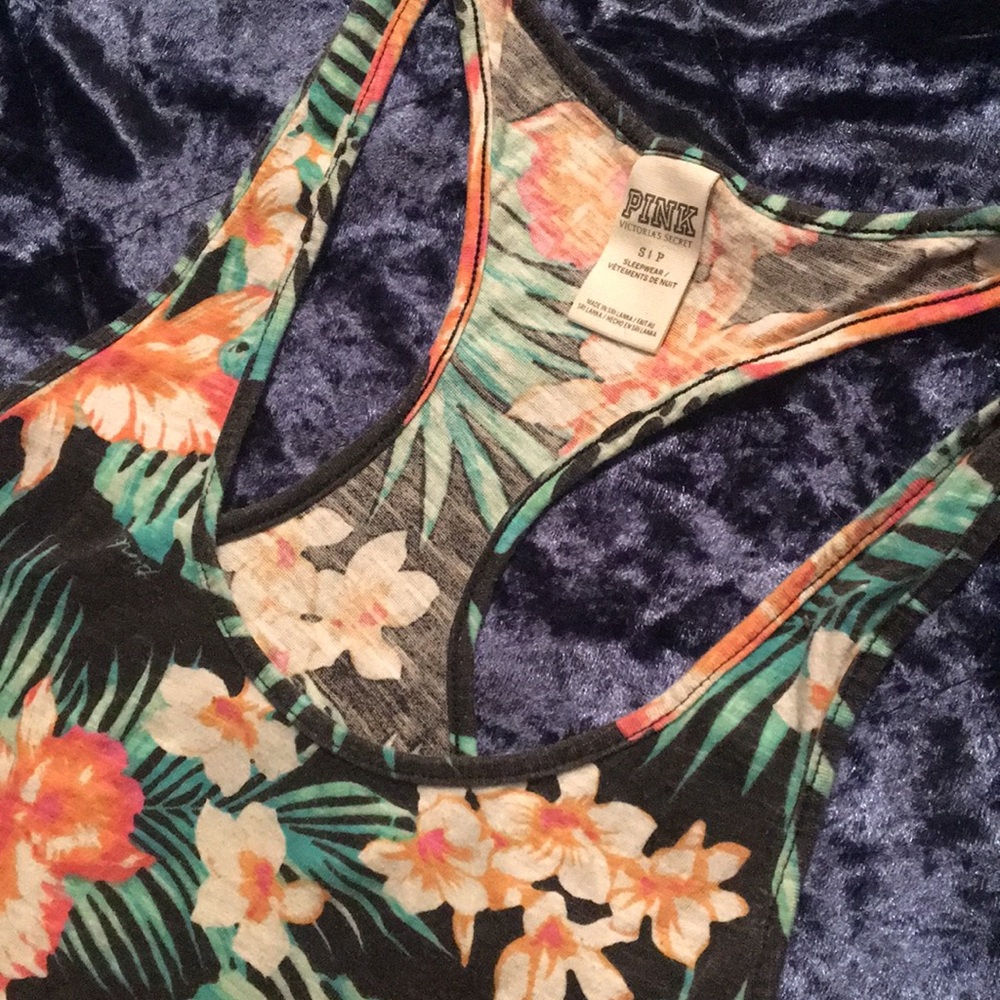 VS tank top